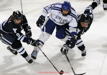 直播吧-欧冠新浪平台赛事推荐：新浪平台上的欧冠赛事推荐与观看建议